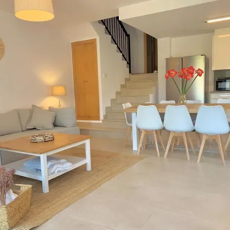 Villa Adosado Con Piscina A 5 Minutos De La Playa *