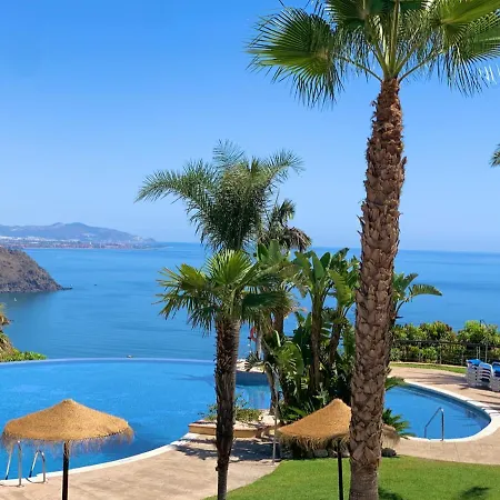 Adosado Con Piscina A 5 Minutos De La Playa *